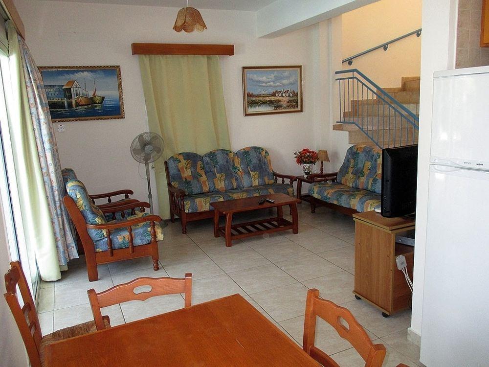 Rododafni Villas Klorakas Exterior foto