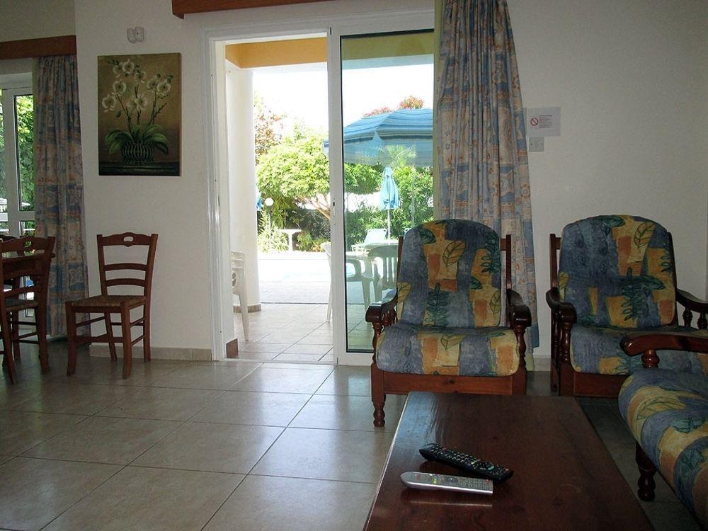 Rododafni Villas Klorakas Exterior foto