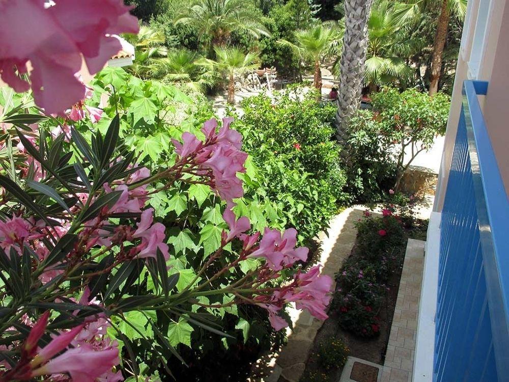 Rododafni Villas Klorakas Exterior foto
