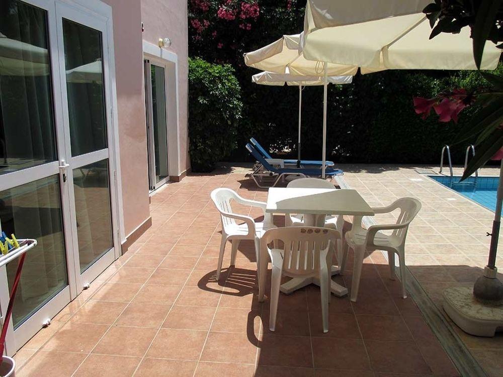 Rododafni Villas Klorakas Exterior foto