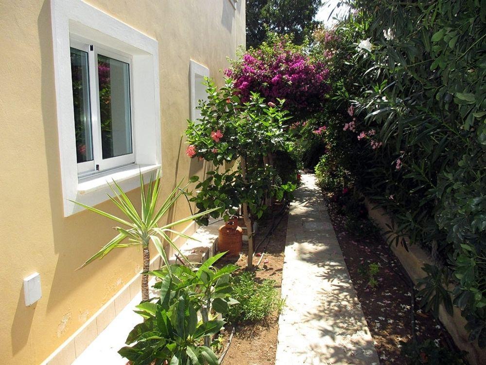Rododafni Villas Klorakas Exterior foto