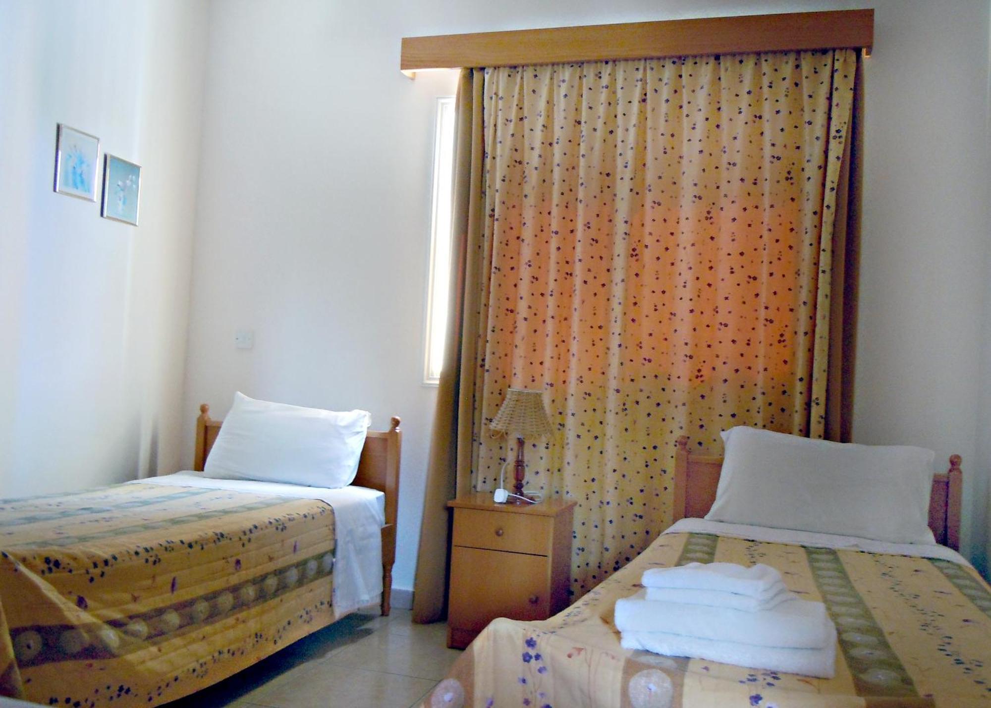 Rododafni Villas Klorakas Exterior foto