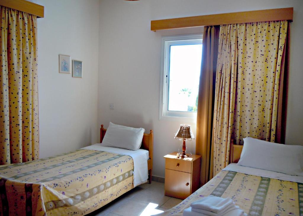 Rododafni Villas Klorakas Habitación foto