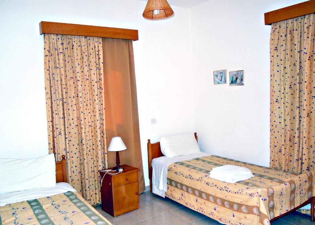 Rododafni Villas Klorakas Habitación foto